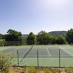 Maison De Avec Piscine Pres De 150 M²