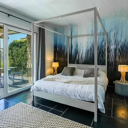 別荘 Maison De Avec Piscine Pres De 150 M² Maleville