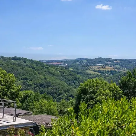 Maison De Avec Piscine Pres De 150 M² Сasa de vacaciones Maleville