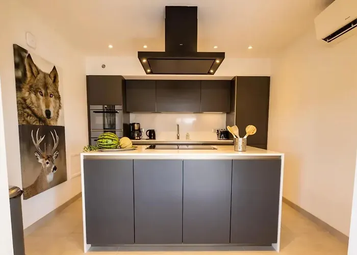 Сasa de vacaciones Maison De Avec Piscine Pres De 150 M² Maleville