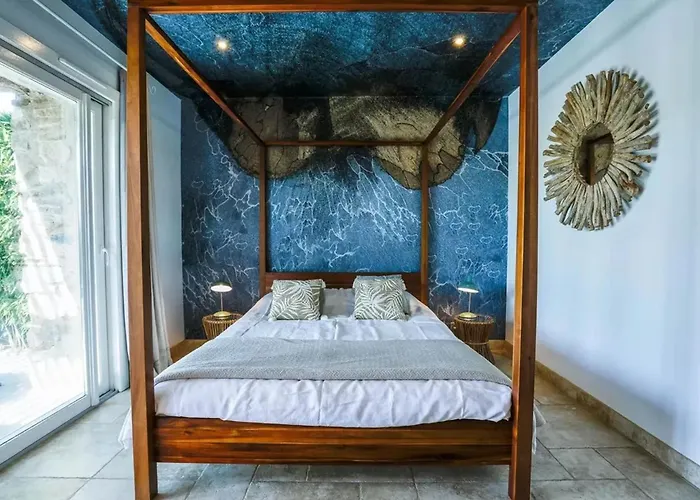 Maison De Avec Piscine Pres De 150 M² Maleville