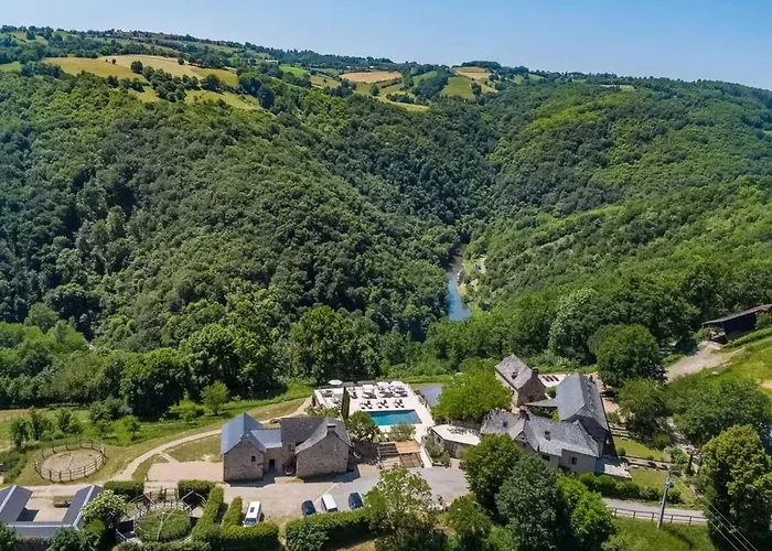 Maison De Avec Piscine Pres De 150 M² Сasa de vacaciones Maleville